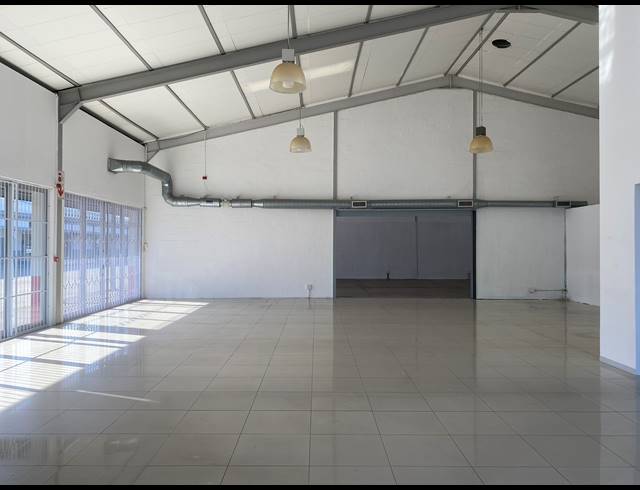 400M² RETAIL TO LET IN TOKAI